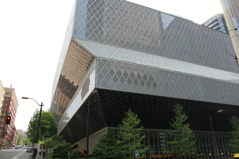 Steel and glass exterior of the Seattle Central Library